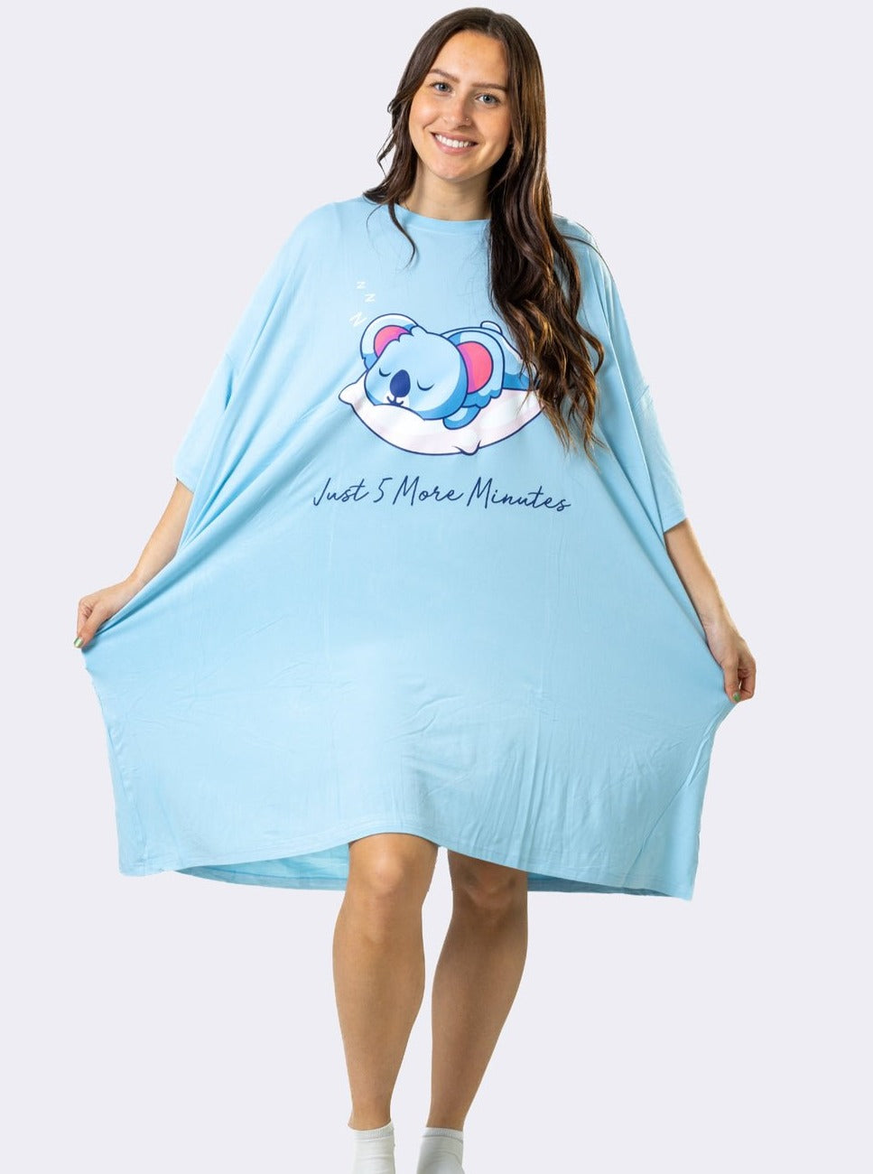 Koala Cuddleez Sleep Tee - Cuddleez blue oversized - full body of female in t-shirt